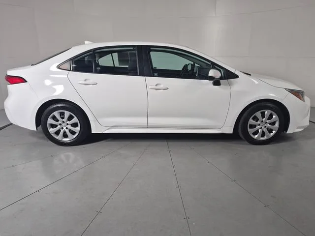 2021 Toyota Corolla LE - Photo 5