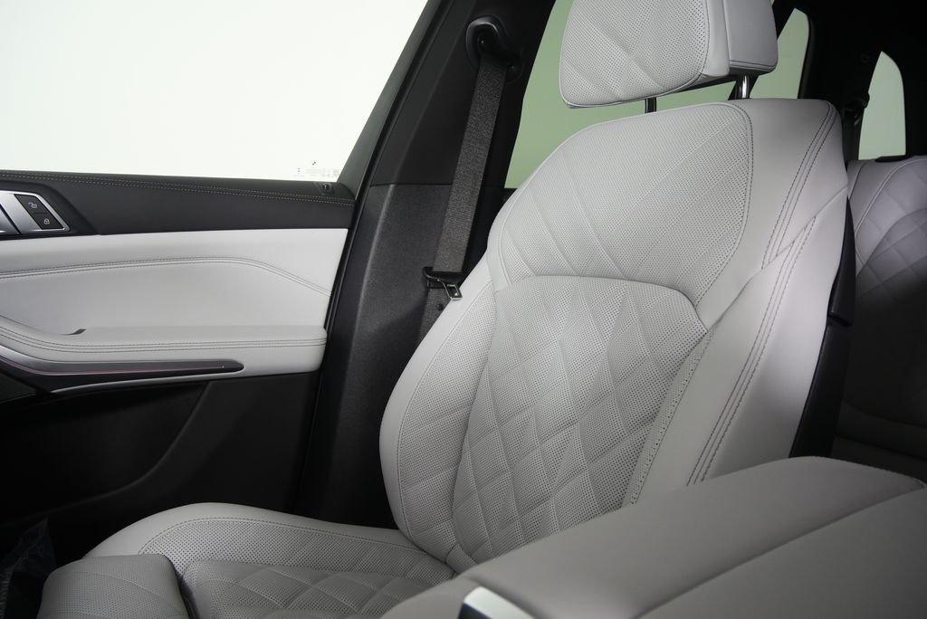 New 2026 Brooklyn Grey Metallic BMW xDrive50e image 23