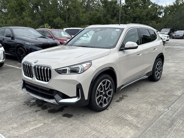 New 2026 Dune Grey Metallic BMW xDrive28i image 3