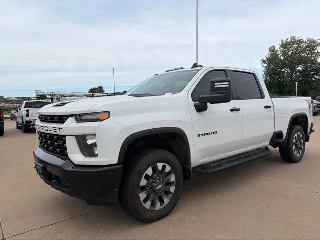 Used 2021 Summit White Chevrolet Custom image 8