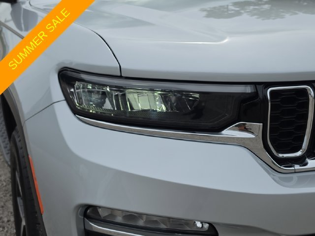 Certified Used 2025 Silver Jeep Limited image 6