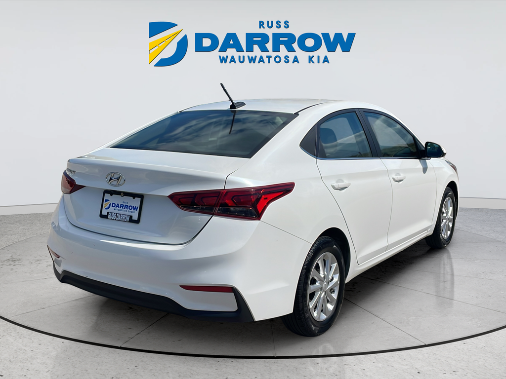 Used 2022 White Hyundai SEL image 5