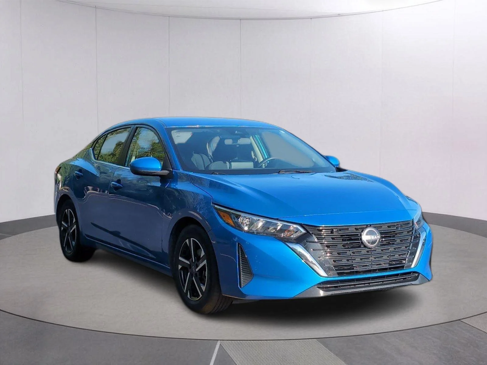 Used 2024 Electric Blue Metallic Nissan SV image 9