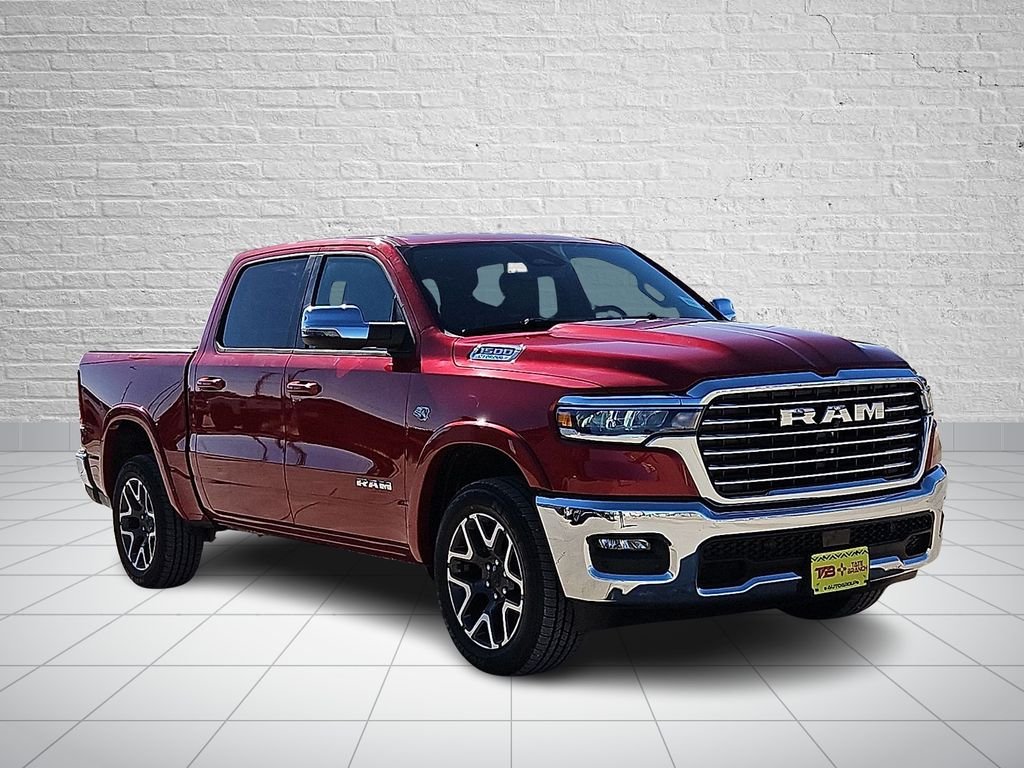 New 2026 Molten Red Pearl-Coat Exterior Paint RAM Laramie image 6