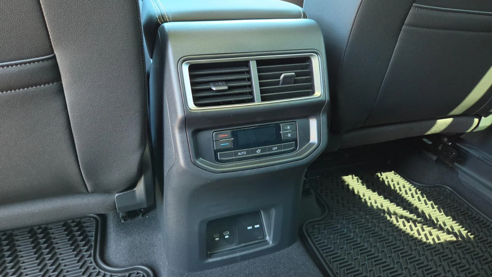 New 2026 Pure Gray Volkswagen 2.0T SE w/Technology image 46