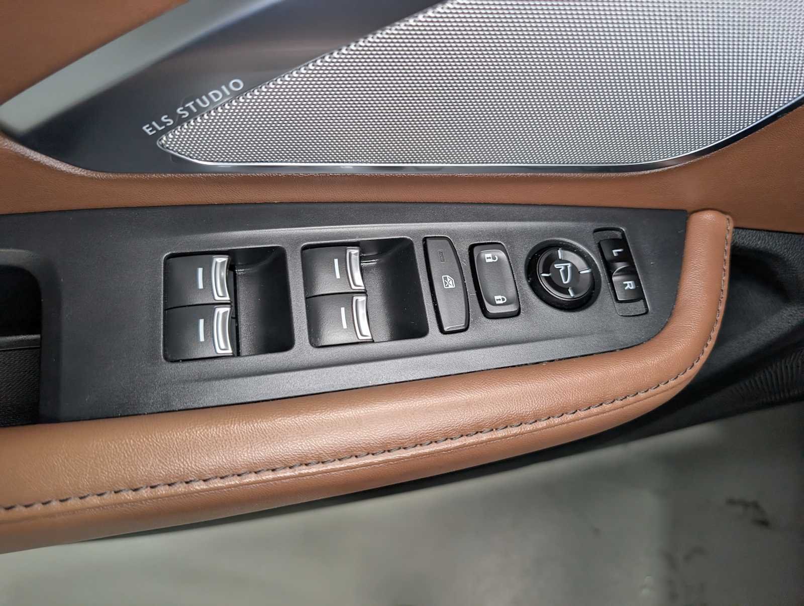Used 2020 Majestic Black Pearl Acura w/Technology Pkg image 33
