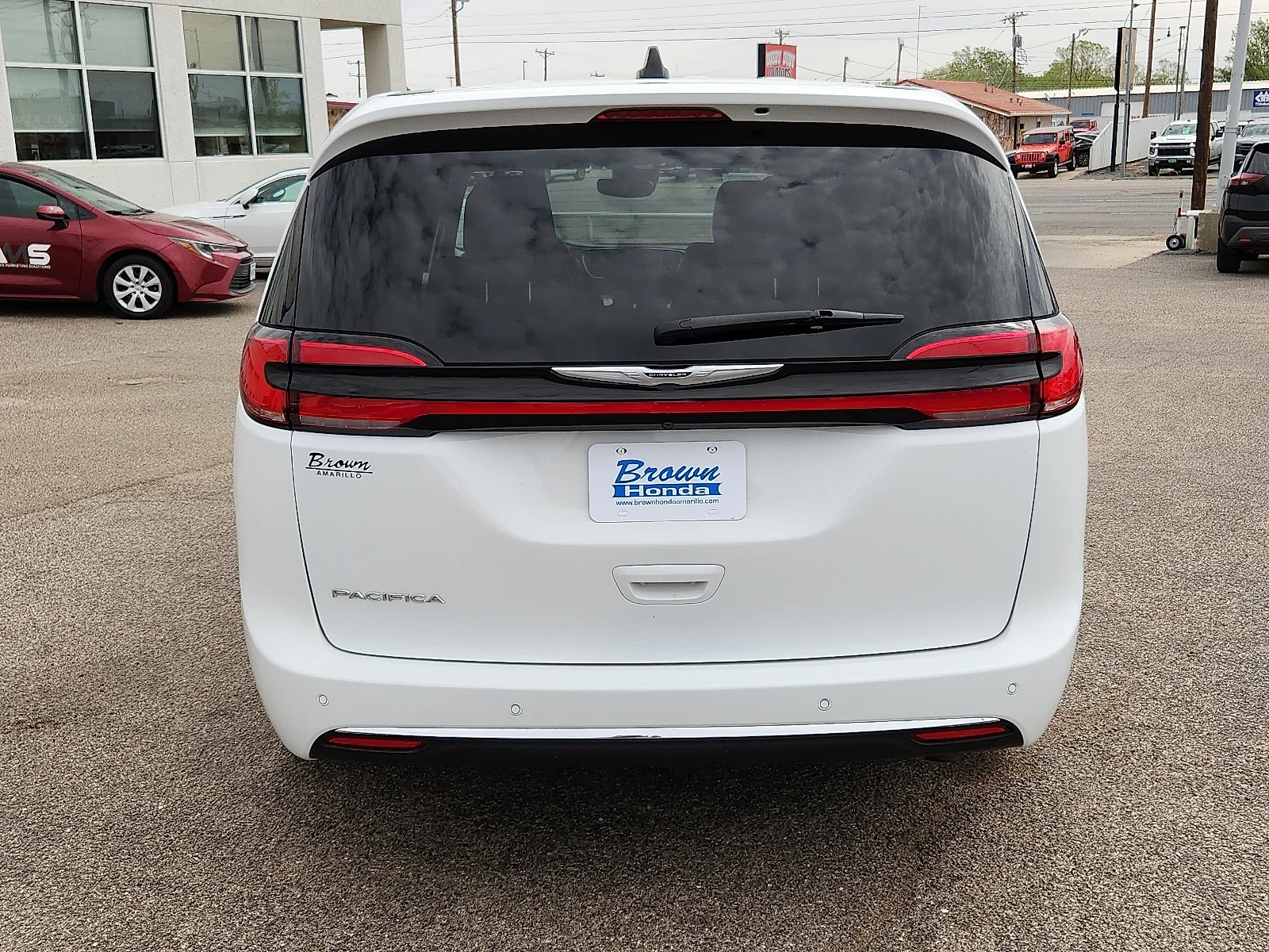 2024 Chrysler Pacifica Touring L - Photo 9