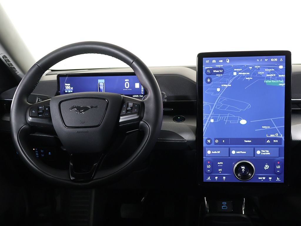 Used 2022 Gray Ford Select image 32