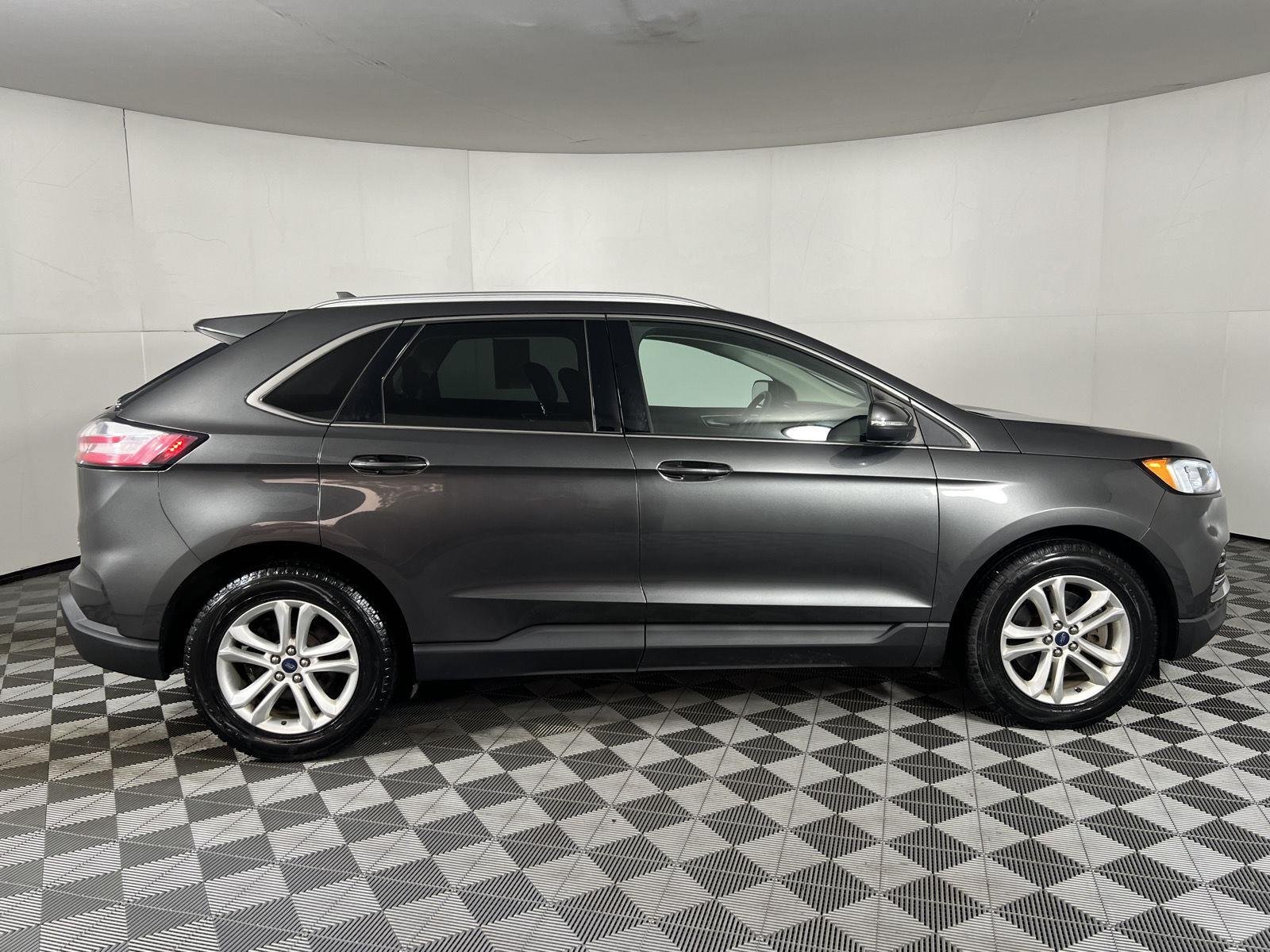 Used 2019 Magnetic Ford SEL image 30