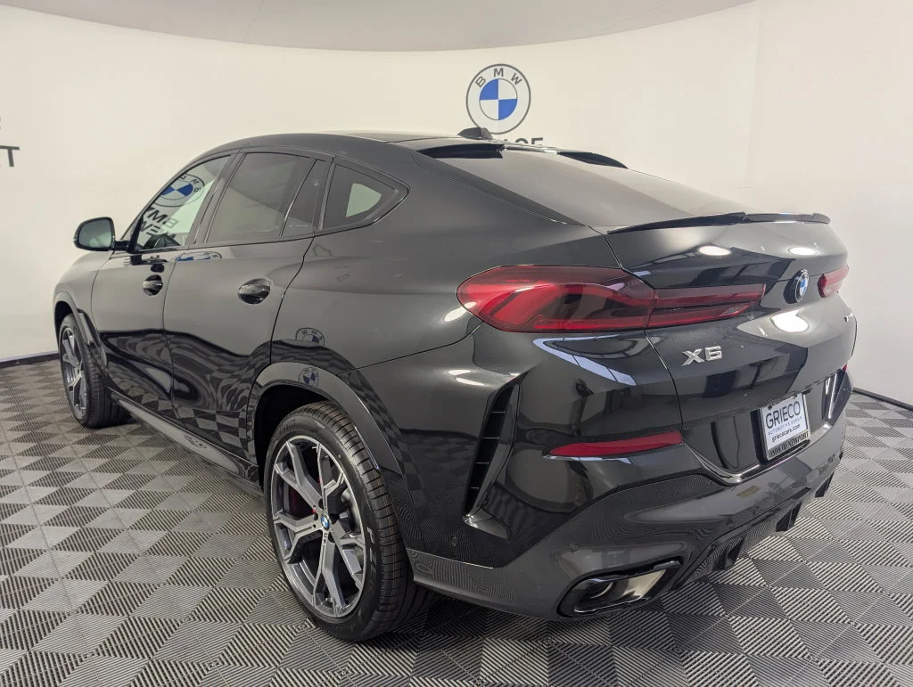 New 2027 Black Sapphire Metallic BMW xDrive40i image 8