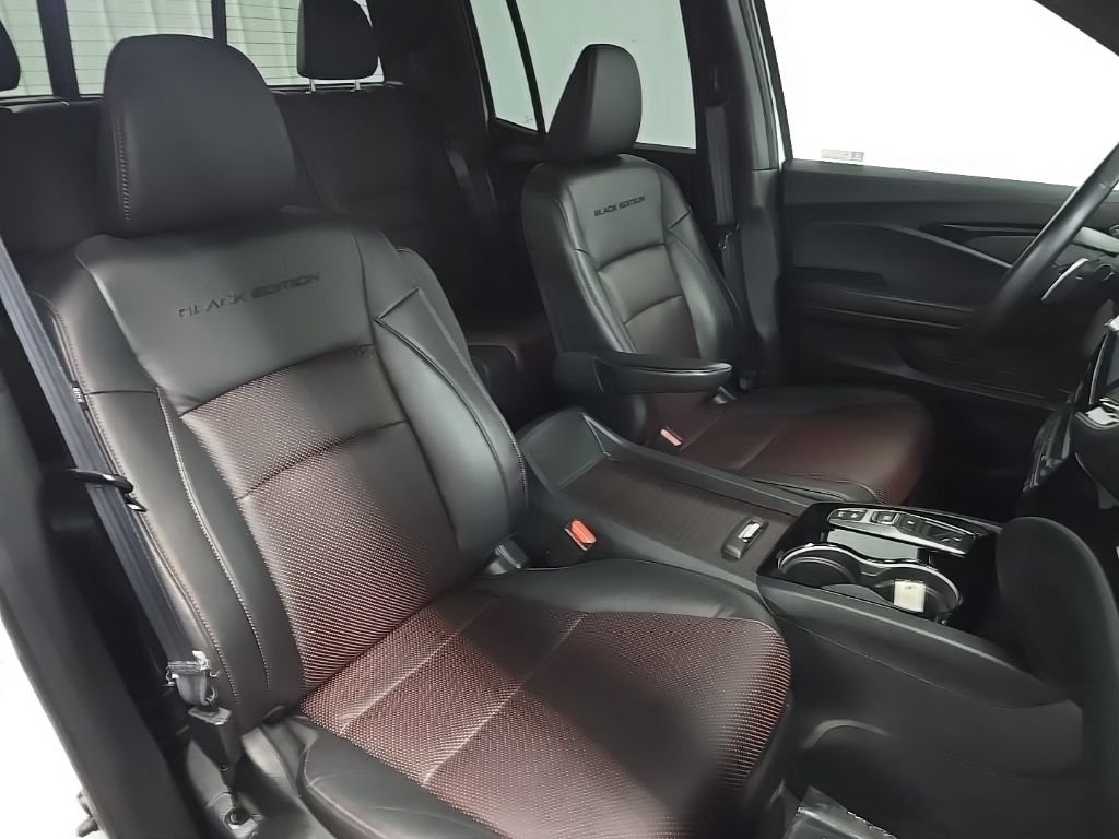 Used 2023 White Honda Black Edition image 17