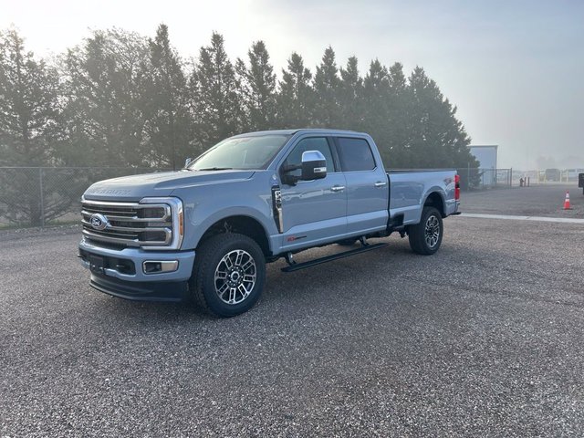 2027 Ford F-350SD Platinum