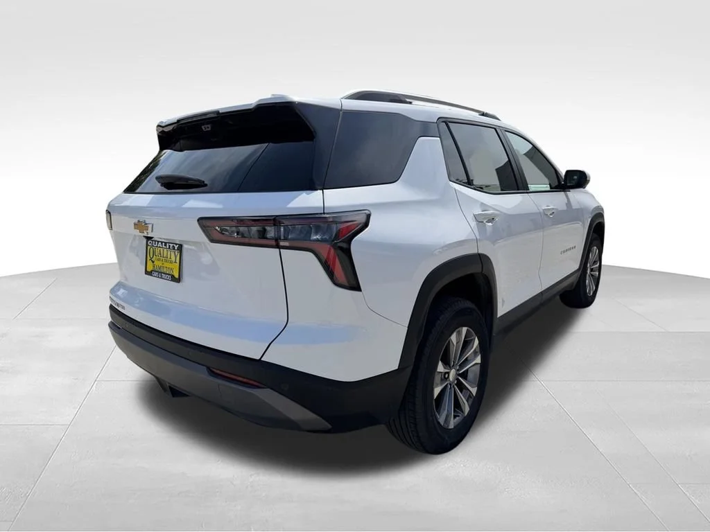Used 2025 Summit White Chevrolet LT image 5