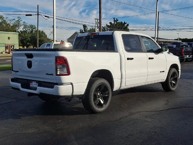 Used 2024 White Ram Big Horn/Lone Star image 7