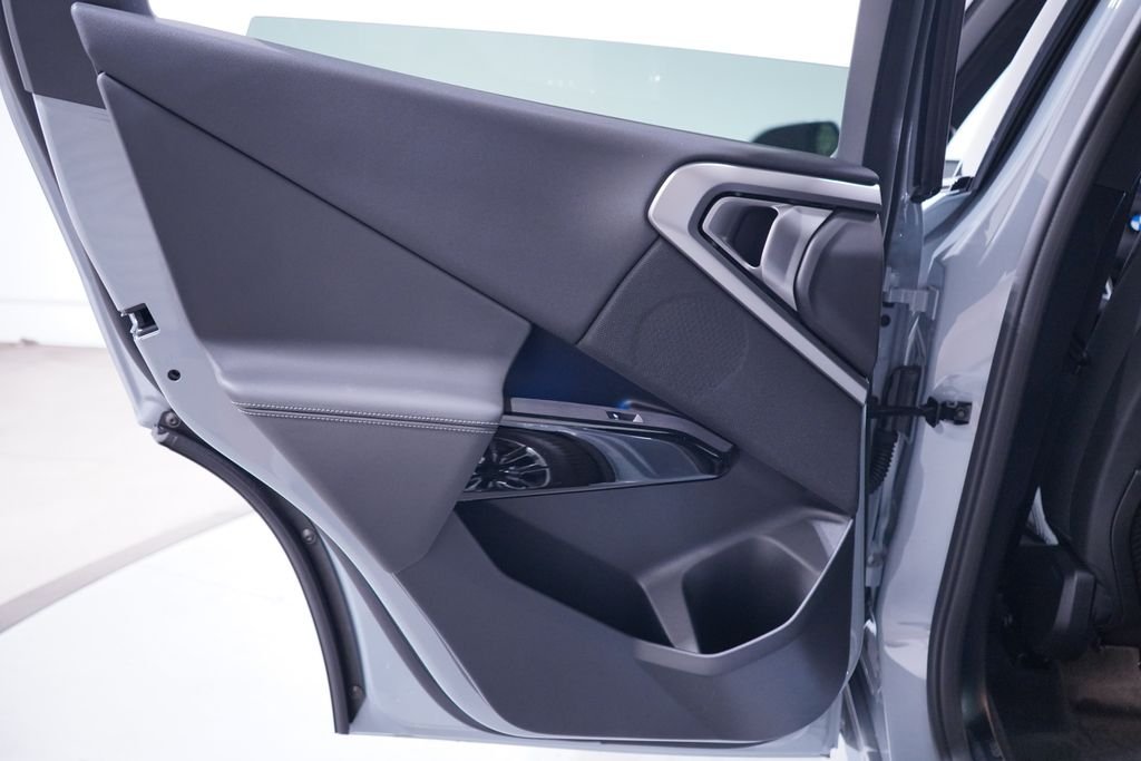 New 2026 Gray Metallic BMW 30 xDrive image 15