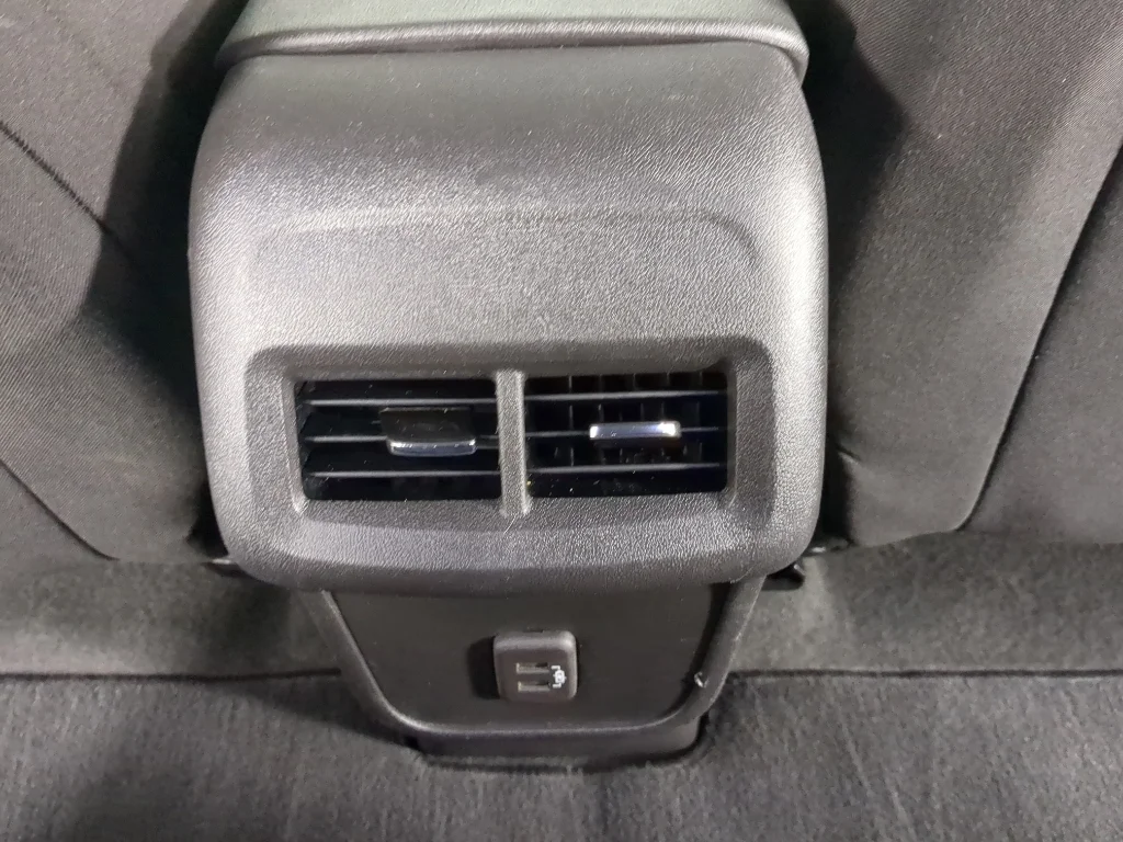 Used 2023 Summit White Chevrolet LT image 22