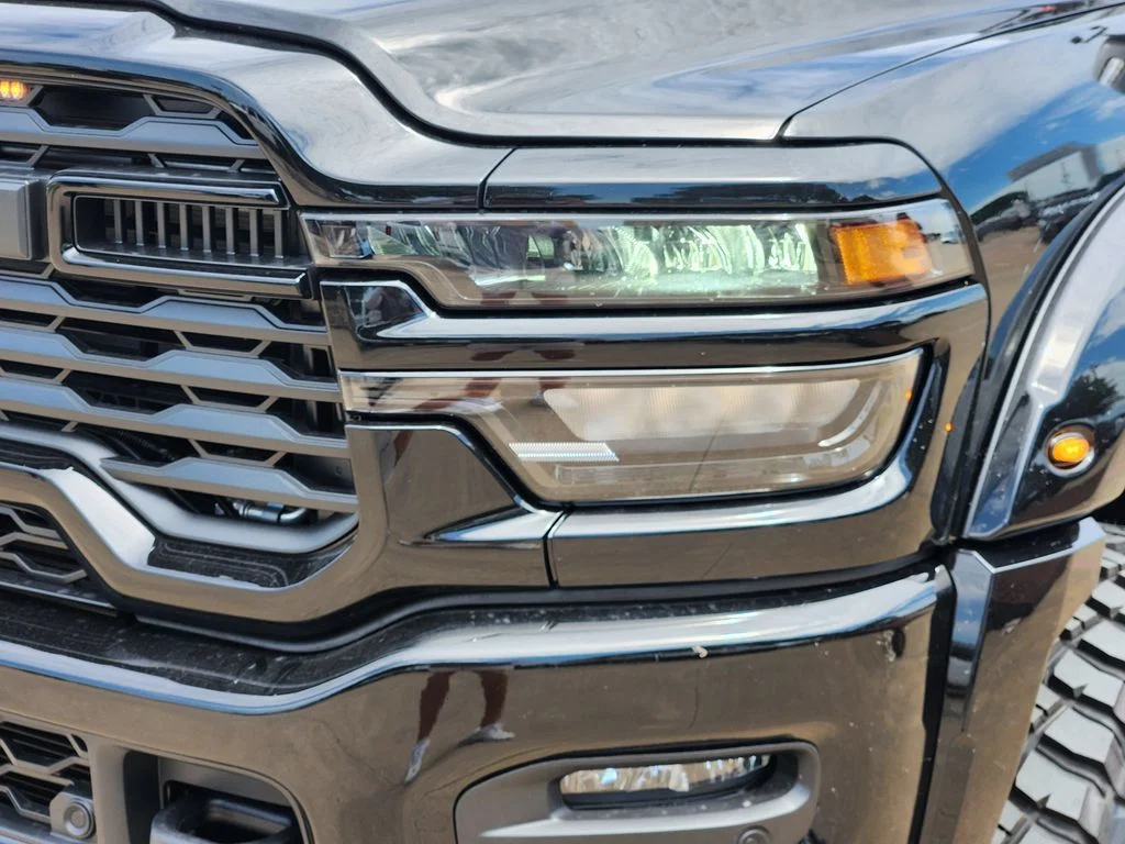 New 2026 Diamond Black Crystal Pearl-Coat Exterior Paint RAM Big Horn Rocky Ridge image 5