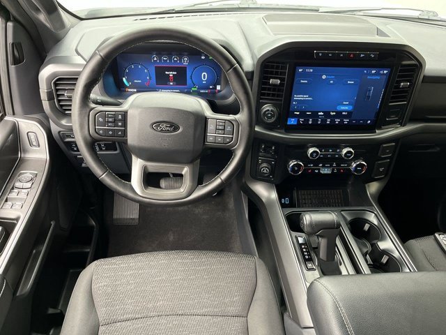 Used 2024 Oxford White Ford XLT image 16