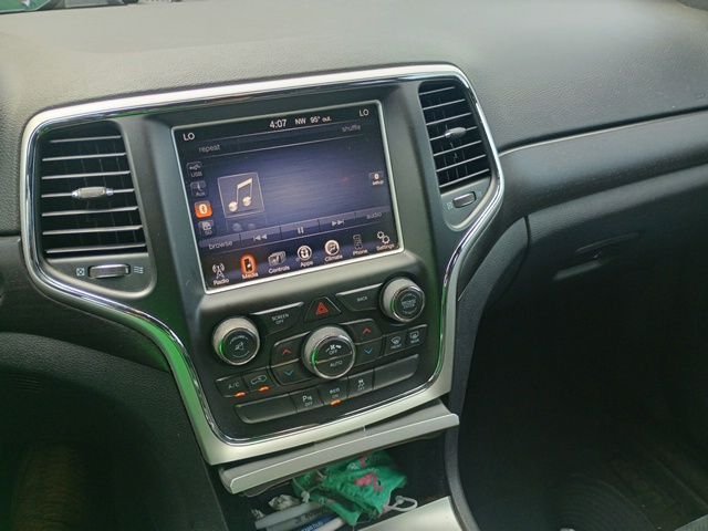 Used 2015 White Jeep Altitude image 6