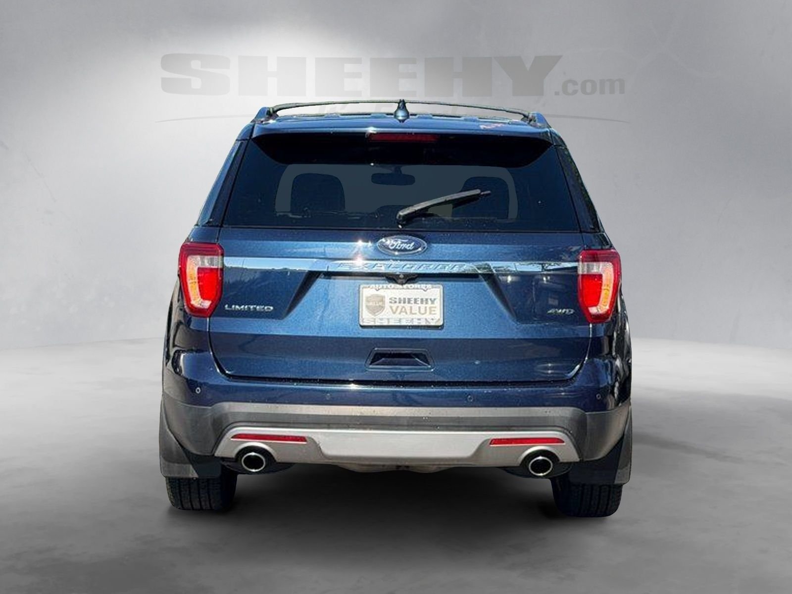 Used 2016 Blue Ford Limited image 16