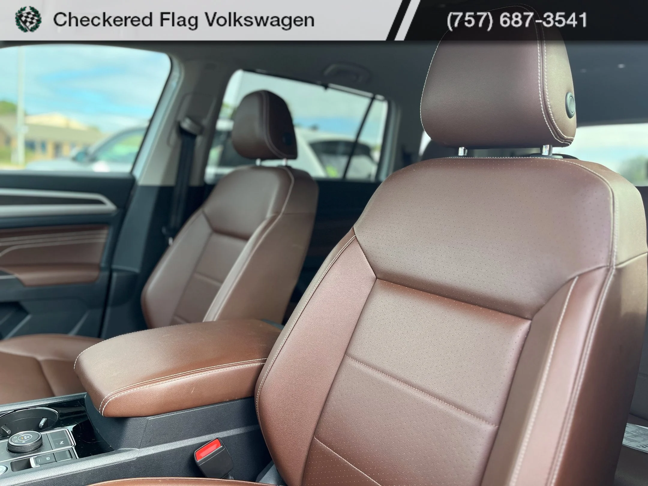 Used 2022 Pure White Volkswagen 3.6L V6 SE w/Technology image 19