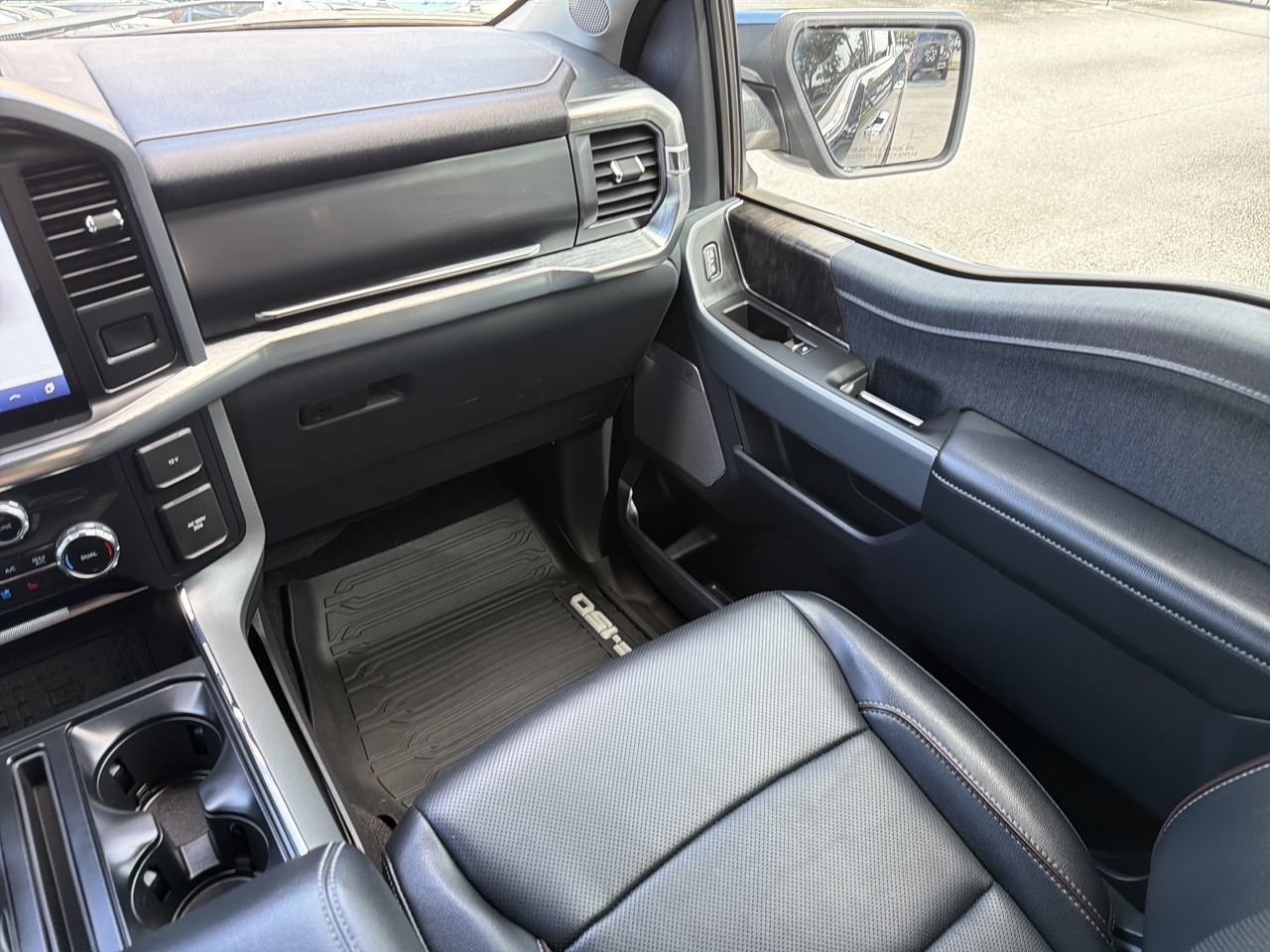 Used 2023 Black Ford LARIAT image 15