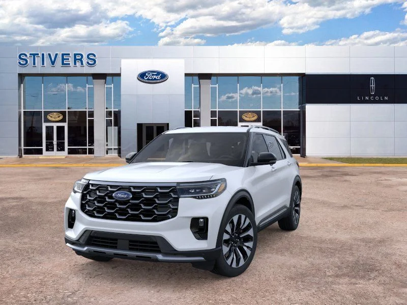 New 2026 Star White Metallic Tri-Coat Ford Platinum image 2