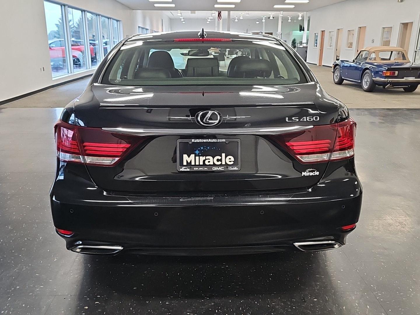 Used 2014 Obsidian Lexus 4DR SDN RWD image 6