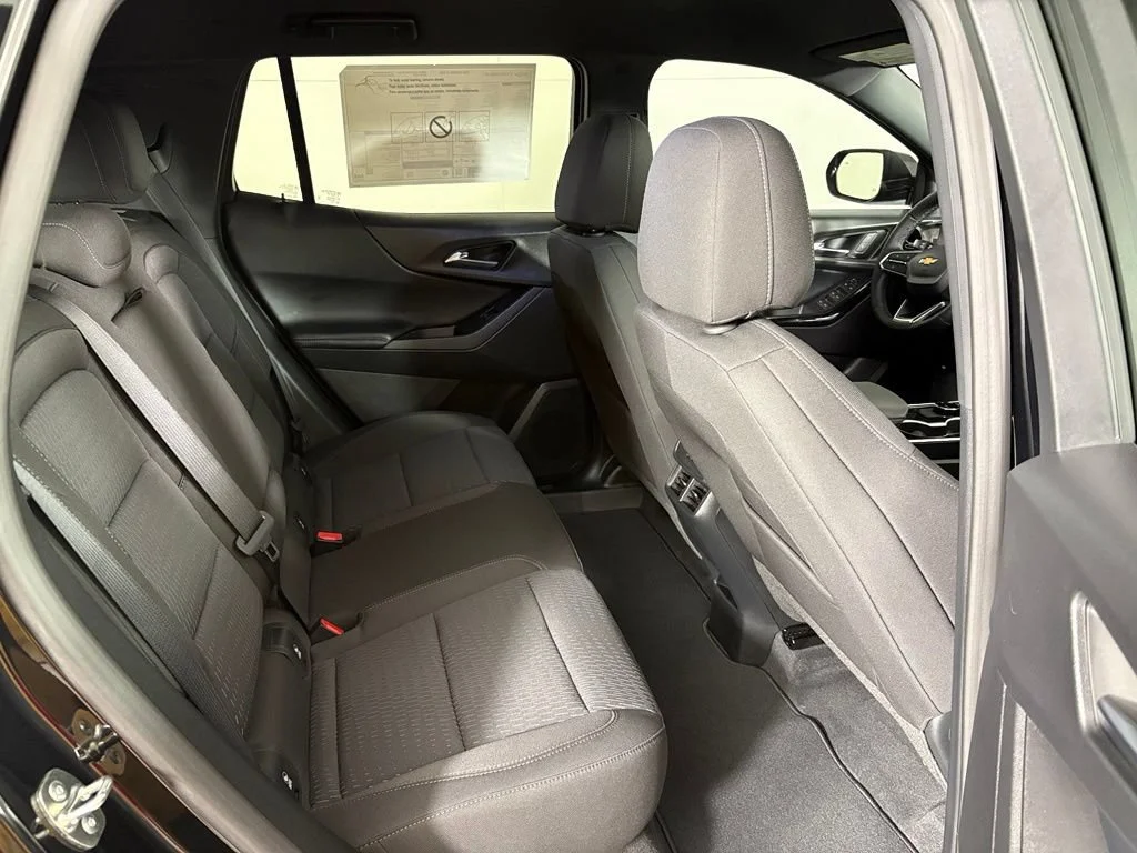 New 2026 Mosaic Black Metallic Chevrolet LT image 23
