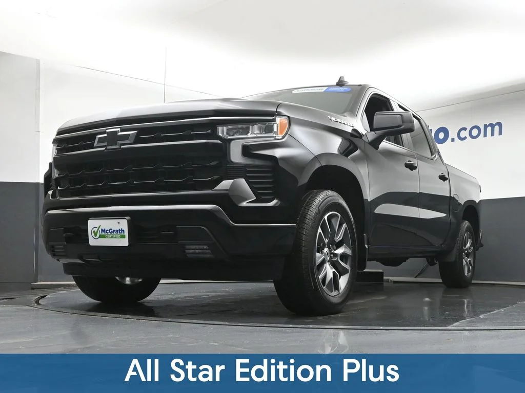Used 2025 Black Chevrolet RST image 8