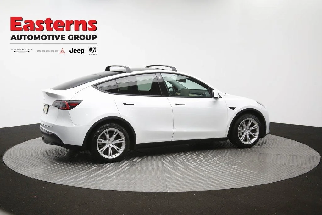 Used 2021 White Tesla Long Range image 39