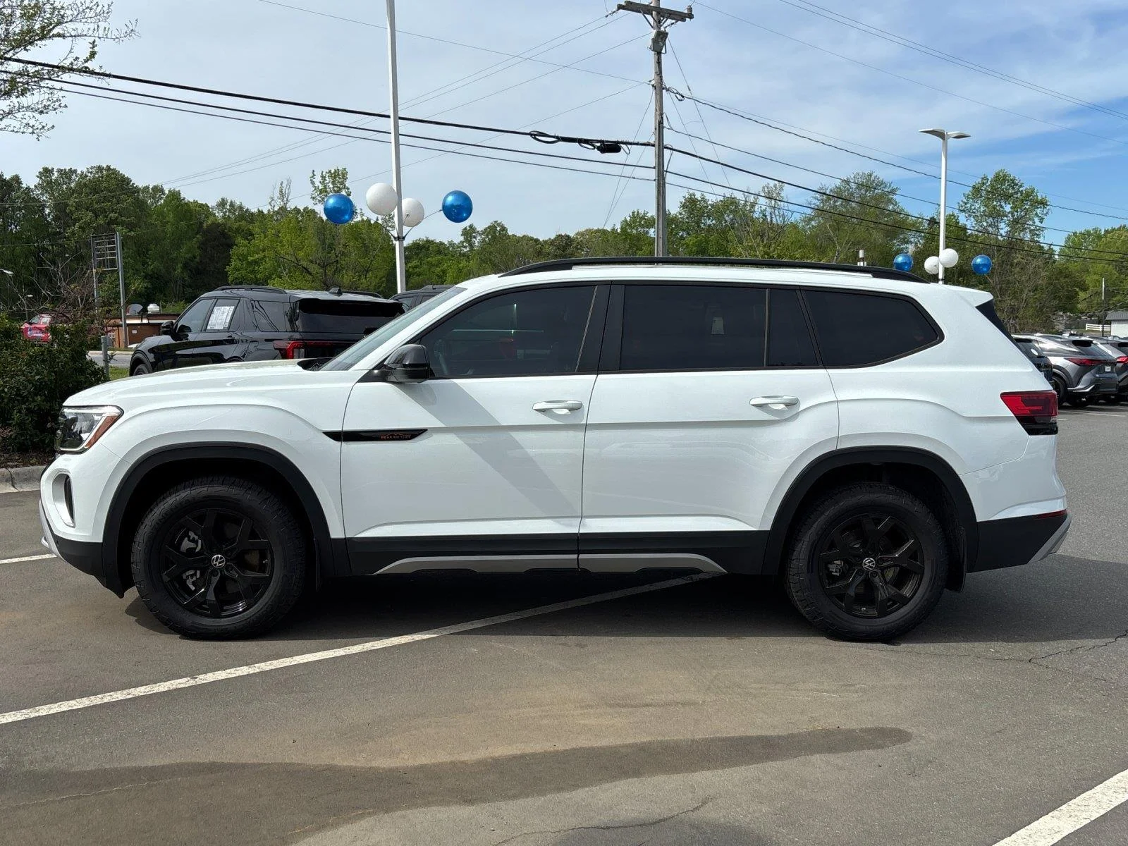 New 2025 Pure White Volkswagen 2.0T Peak Edition image 2