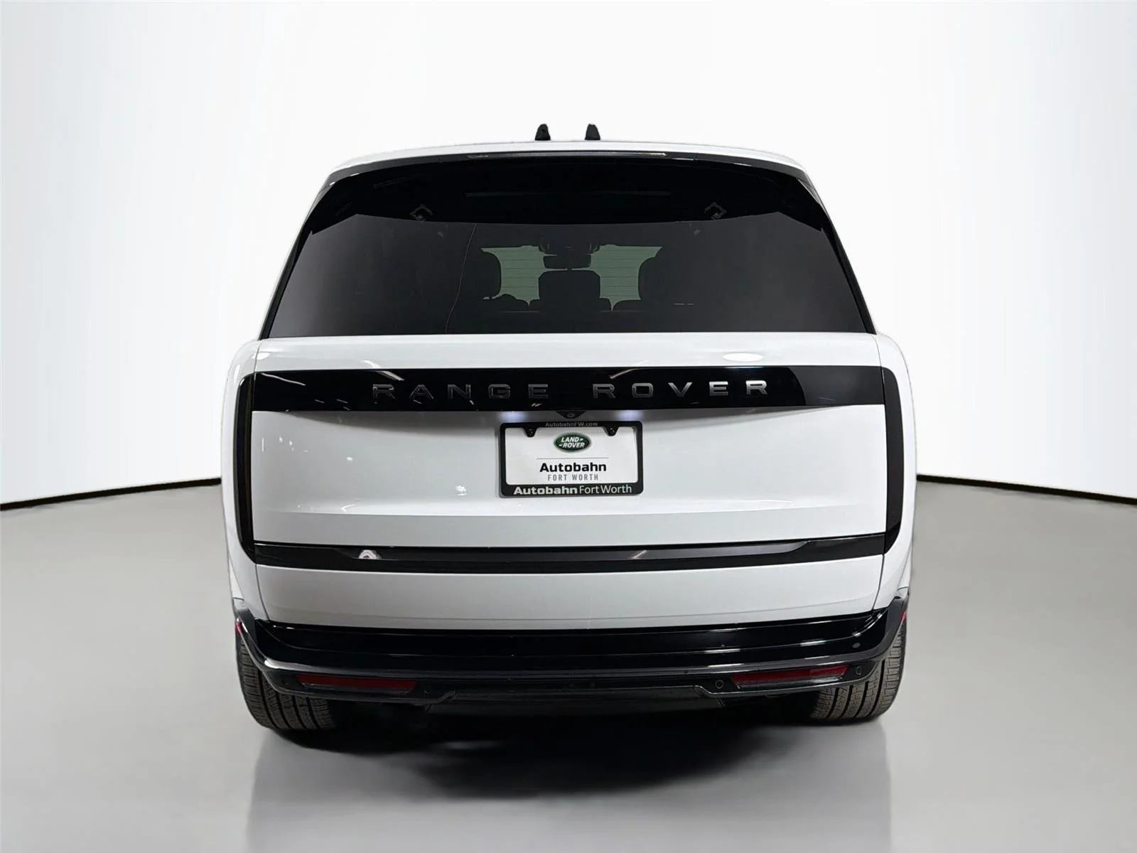 2025 Land Rover Range Rover SE - Photo 6