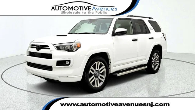 2023 Toyota 4Runner TRD Sport 2WD w/ Running Boards
