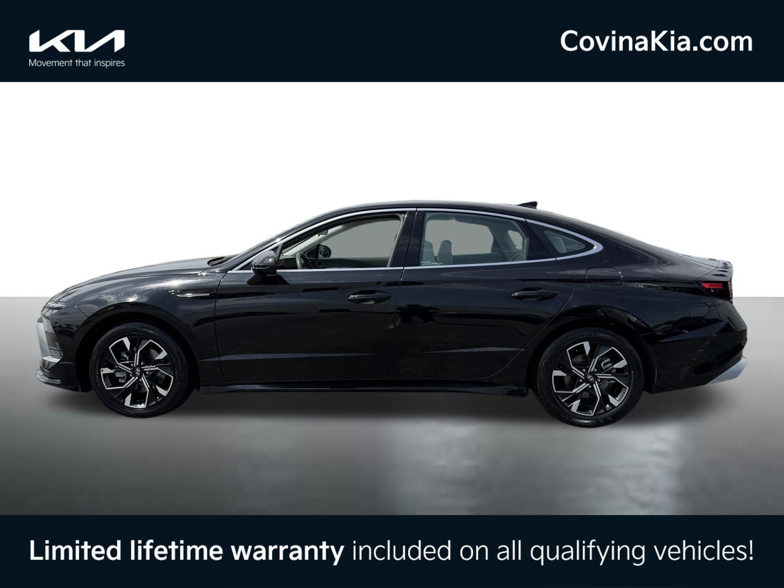 Used 2025 Abyss Black Hyundai SEL image 5