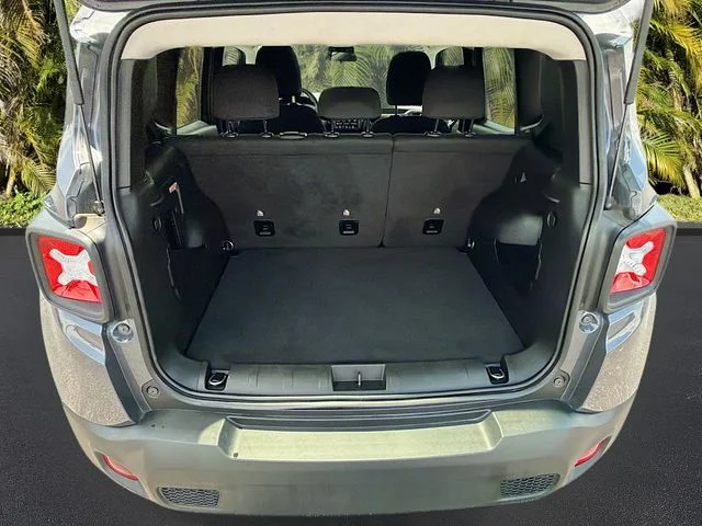 Used 2023 Gray Jeep Latitude image 26