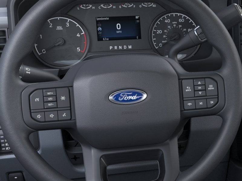 2025 Ford F-550 Super Duty Chassis Cab XLT - Photo 13
