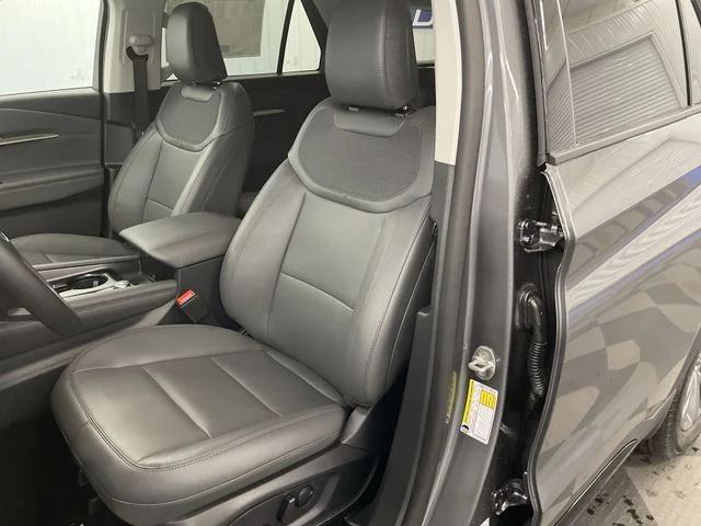 New 2026 Carbonized Gray Metallic Ford Active image 11