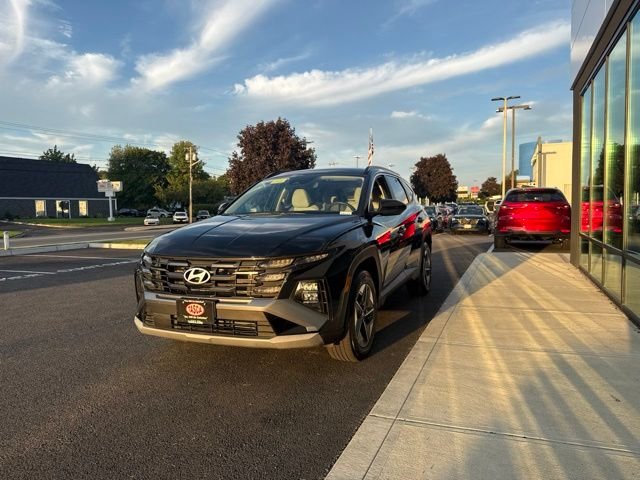 Used 2025 Black Hyundai SEL image 6
