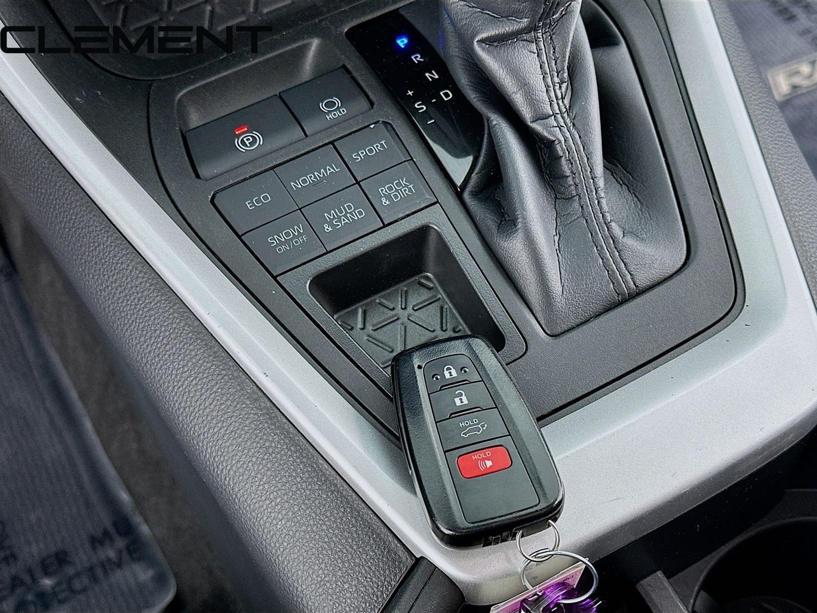 2023 Toyota RAV4 XLE Premium - Photo 24