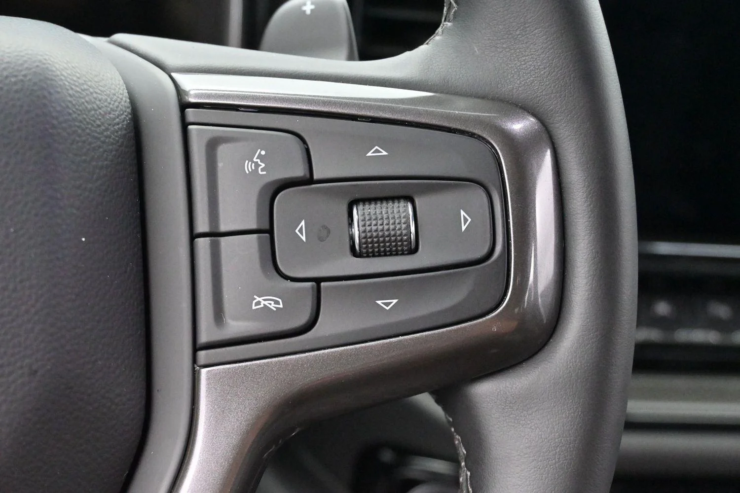 Used 2024 Summit White Chevrolet ZR2 image 19