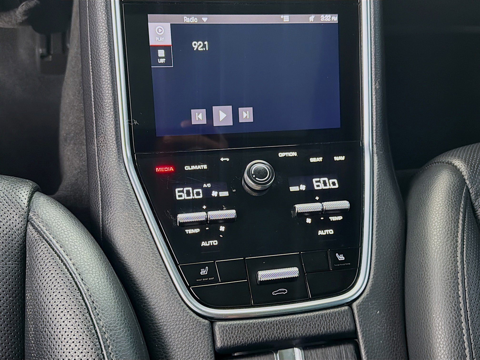2023 Porsche Panamera Platinum Edition - Photo 20