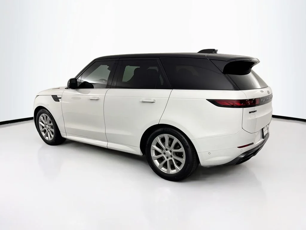 Used 2024 White Land Rover Dynamic SE image 7