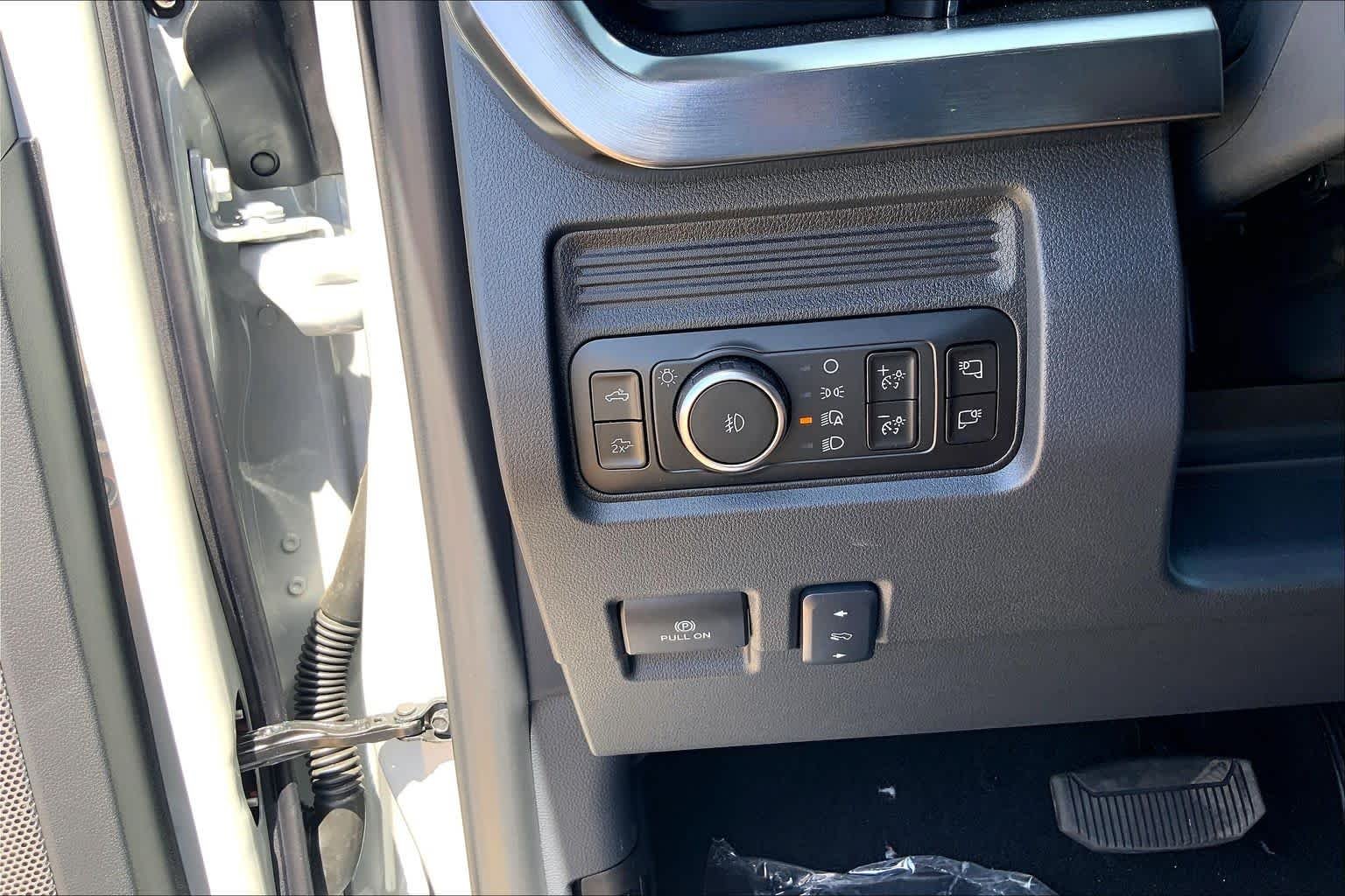 New 2026 Avalanche Ford F-250® Lariat® image 20