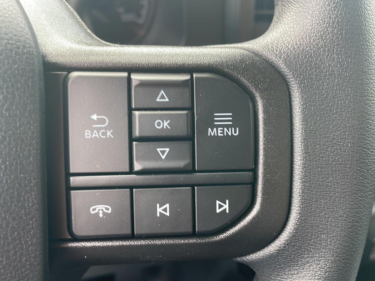 New 2025 Oxford White Ford F-350® XL image 36
