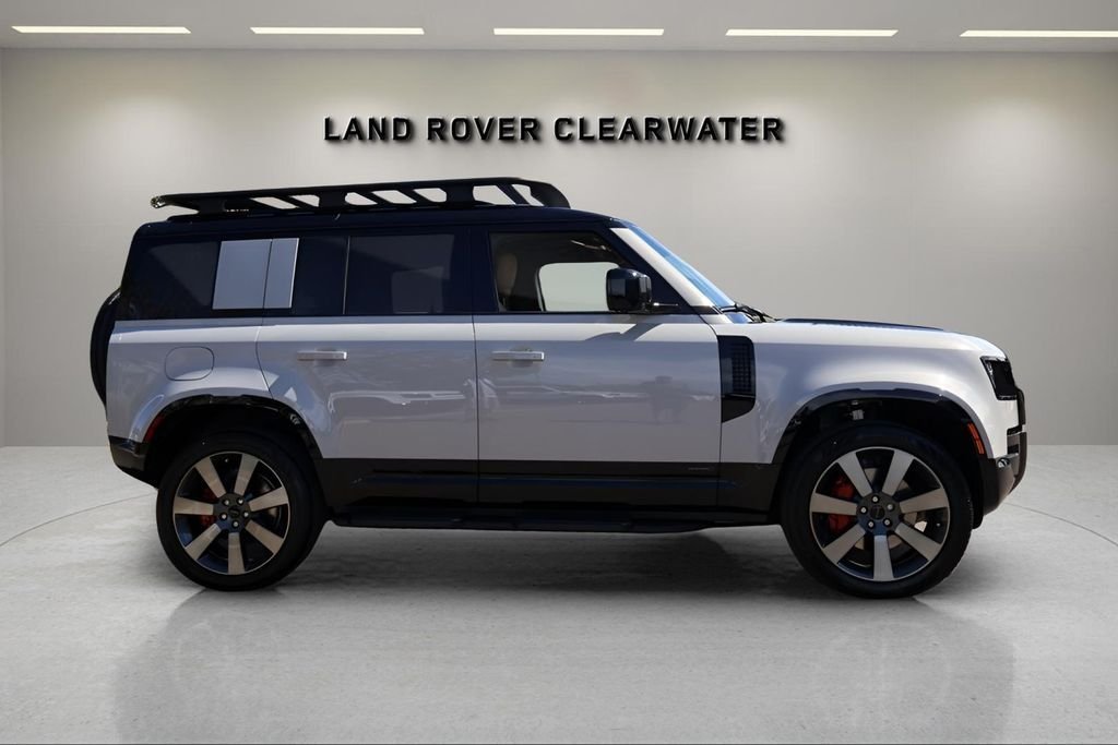 2026 Land Rover Defender X - Photo 6