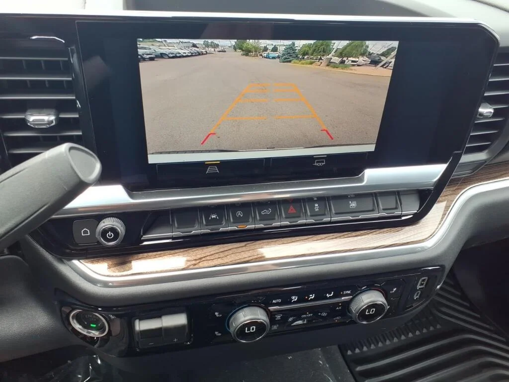 2026 Chevrolet Silverado 1500 LT - Photo 9
