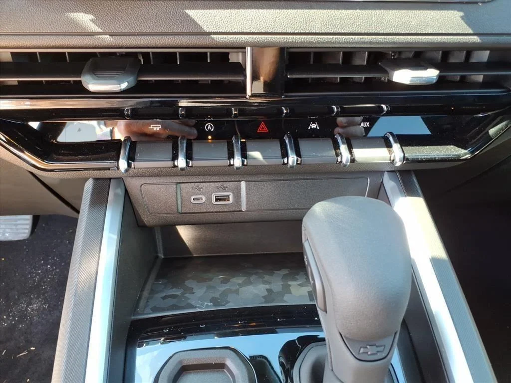 2026 Chevrolet Colorado Work Truck - Photo 19