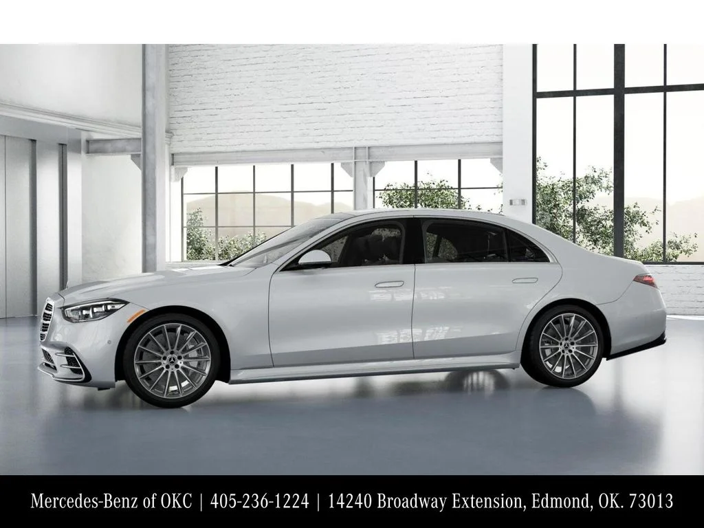 New 2026 White Mercedes-Benz S 580 image 36
