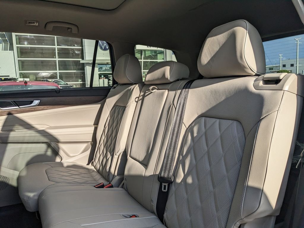 2026 Volkswagen Atlas SEL Premium R-Line - Photo 16